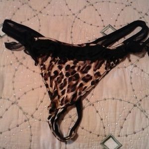 SMART & SEXY WOMEN'S ANIMAL PRINT THONG PANTY